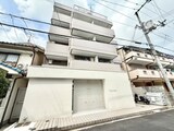 ジュネステン