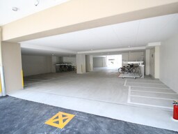 バイク置き場