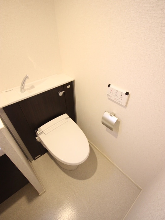 トイレ アプリコット野里