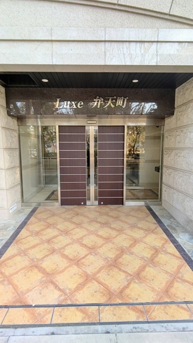 エントランス部分 ラグゼ弁天町