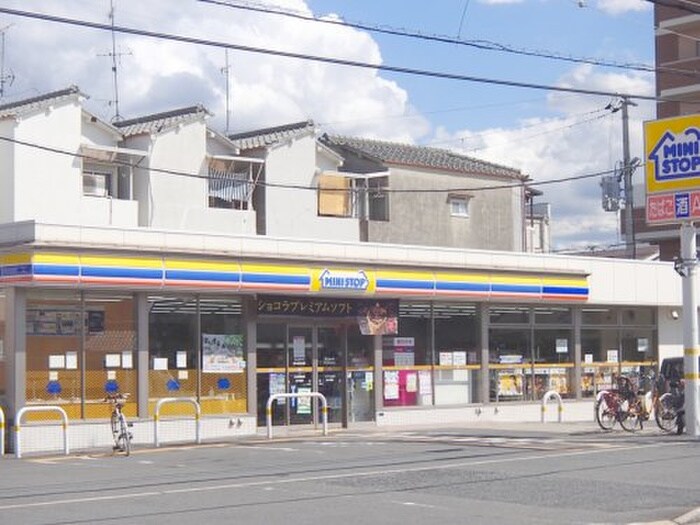 ミニストップ東大阪宝持店(コンビニ)まで727m Lien Chateau
