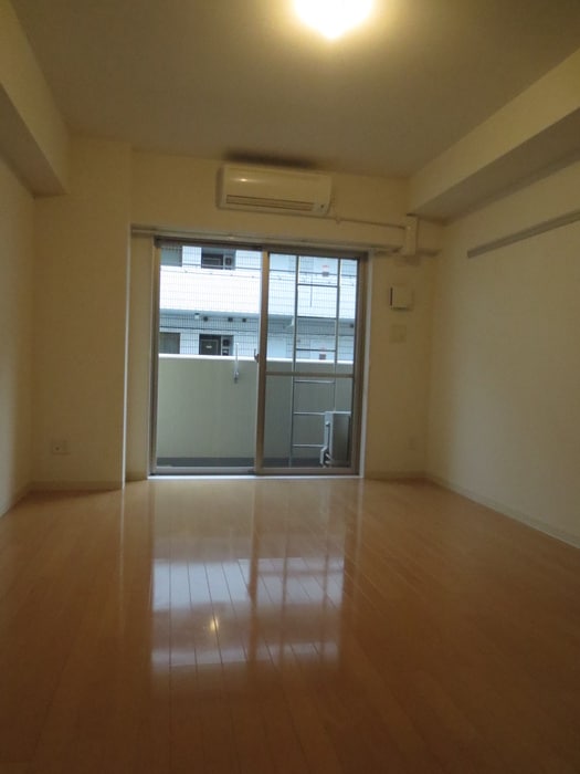 居室 エル・セレ－ノ石屋川