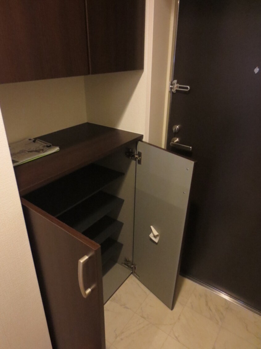 靴箱 エル・セレ－ノ石屋川