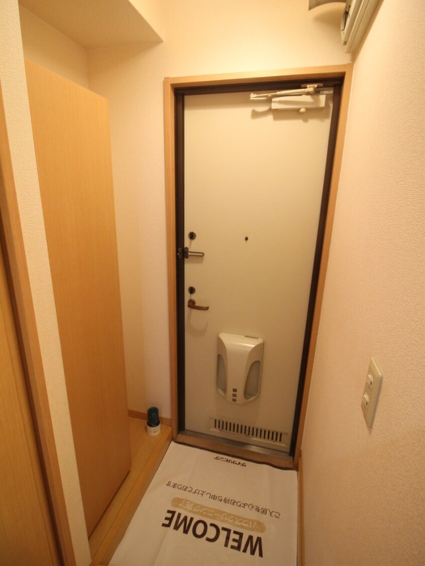 玄関 ルピナスＣ棟
