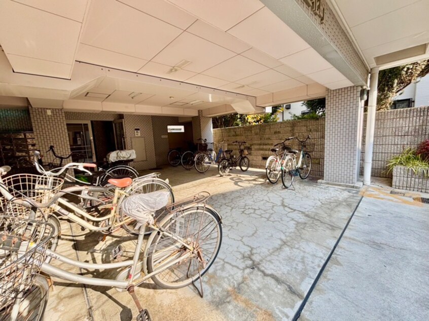 駐輪場 松崎マンション立花町