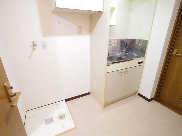 洗濯機置場 メゾン・ポジティブ