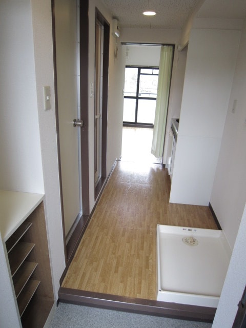 玄関 ソレイユ岩倉駅前