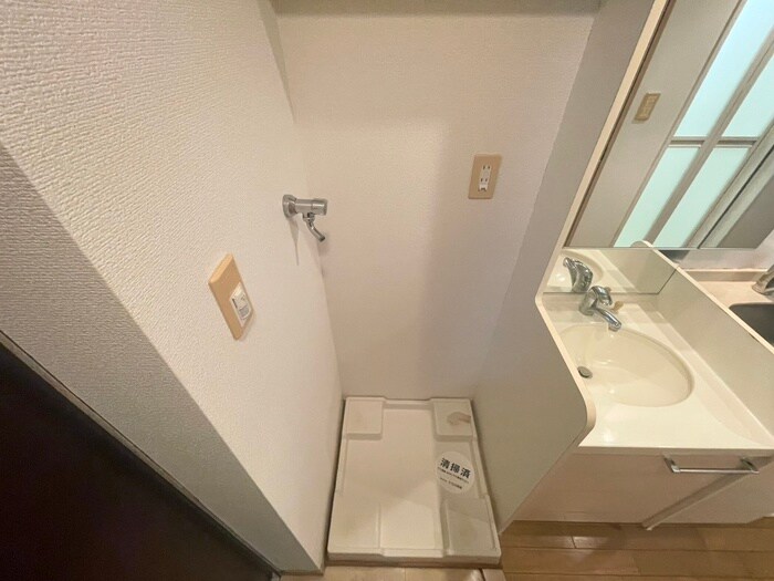 洗濯機置場 ｴｽﾃﾑｺｰﾄ三宮駅前ﾗﾄﾞｩｰ（217）