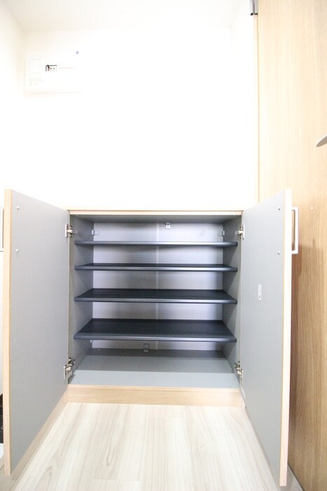 靴箱 四条敷島ビル