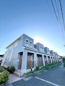 プチ　シャの外観