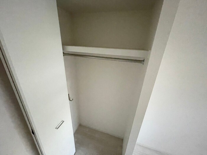 収納 セレニテ神戸西エクラ