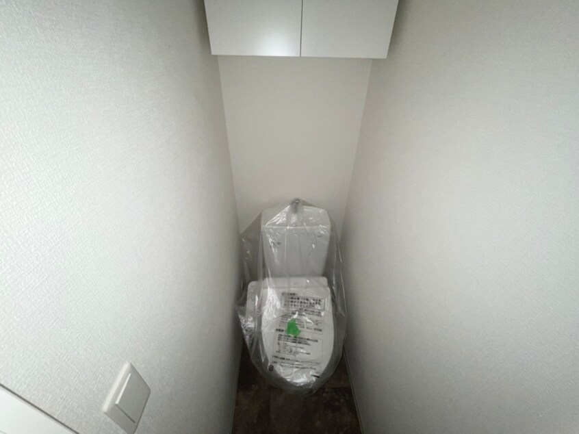 トイレ セレニテ神戸西エクラ