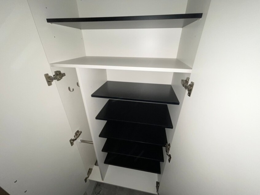 靴箱 セレニテ神戸西エクラ