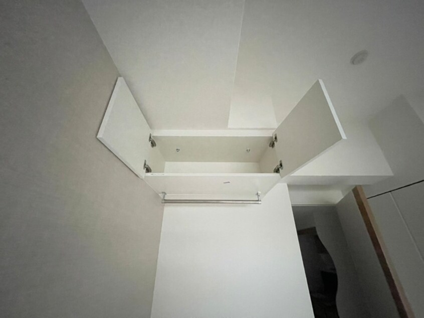 収納 セレニテ神戸西エクラ