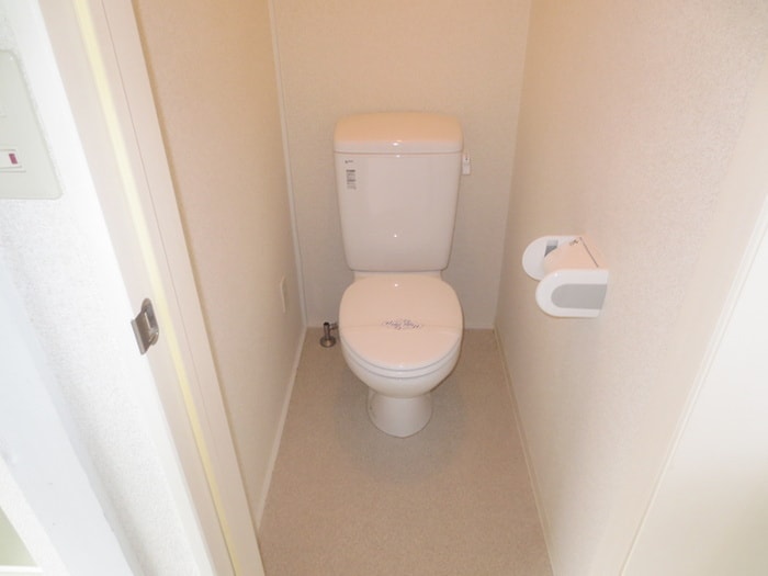 トイレ ヴィラナリ－小川