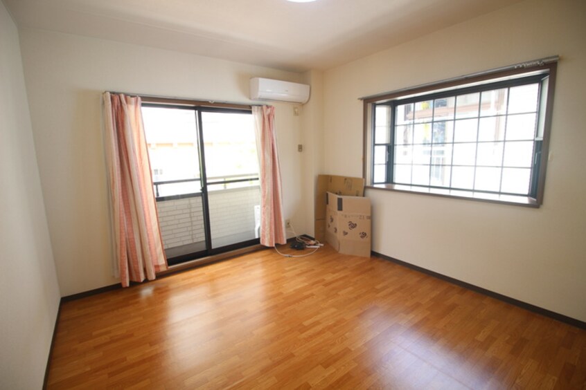 居室 フル－ル甲東園