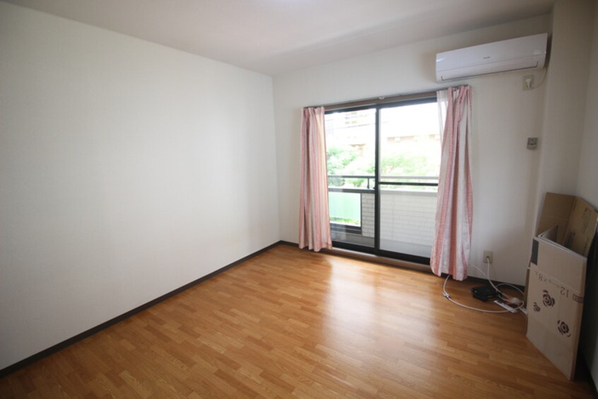 居室 フル－ル甲東園