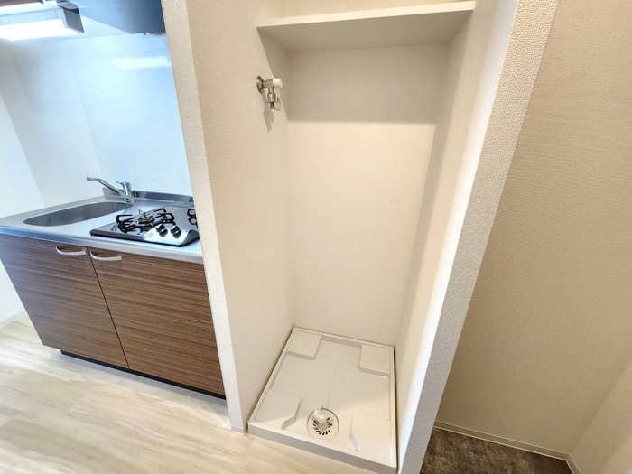 洗濯機置場 エグゼ江坂WEST（603）