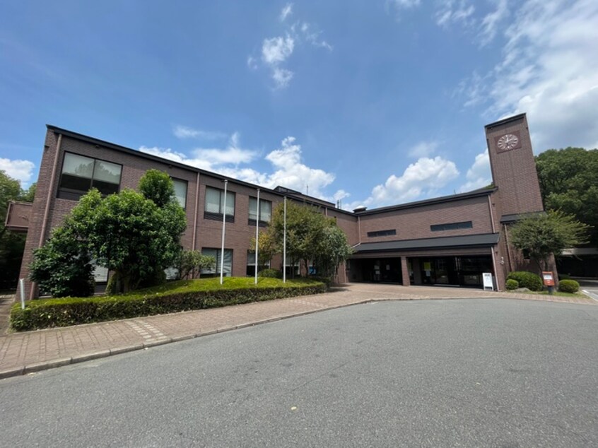 大阪電気通信大学四条畷キャンパス(大学/短大/専門学校)まで1190m ビューテラス畷Ｂ