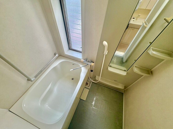 バス／シャワールーム等 ハイツクレスト