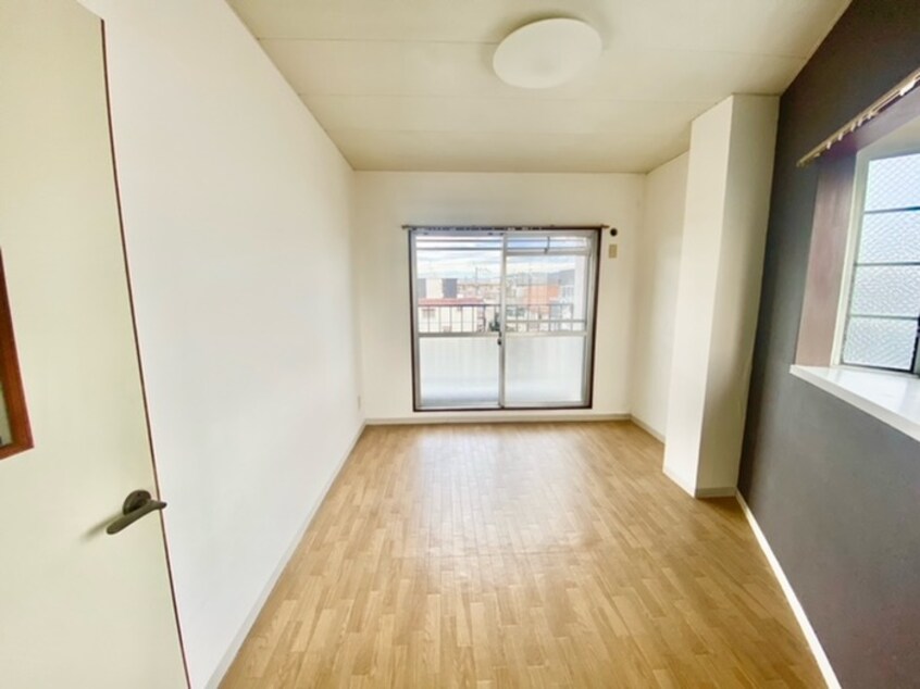 居室 第１松田ハイム