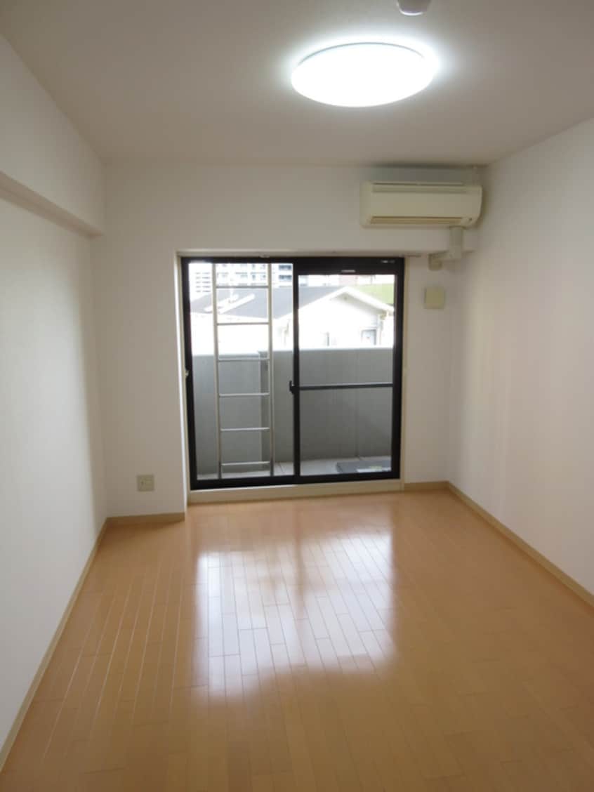 居室 ネオハイム六甲