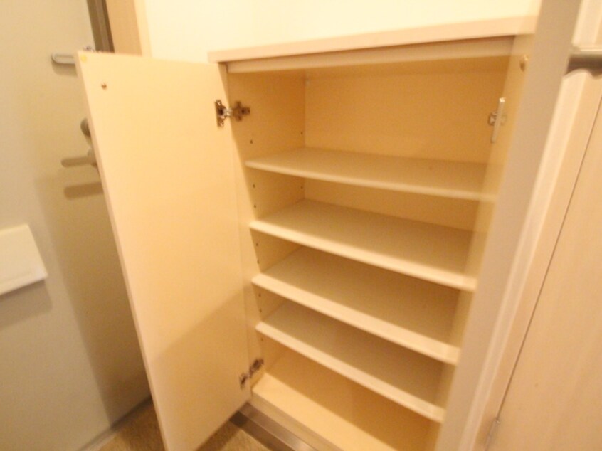 靴箱 ネオハイム六甲