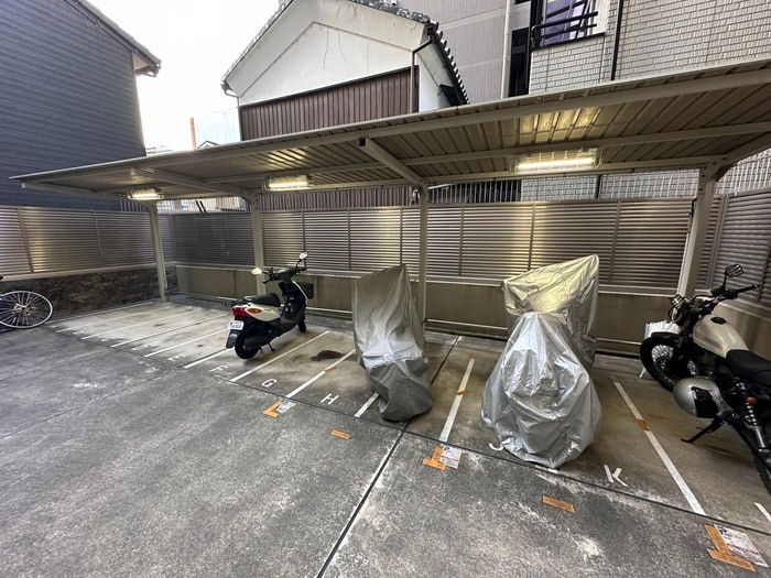 バイク置き場 プレサンス京都四条烏丸響(206)