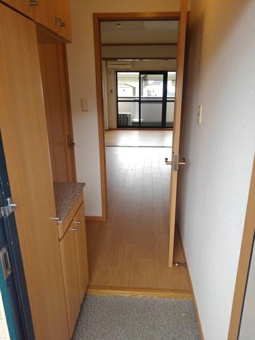 玄関 サンロイヤル