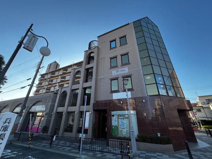 外観写真 稲野駅前やのビル