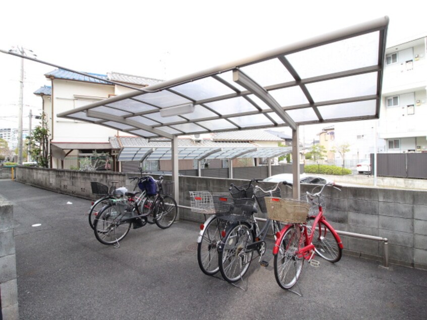 駐輪場 マンション清涼