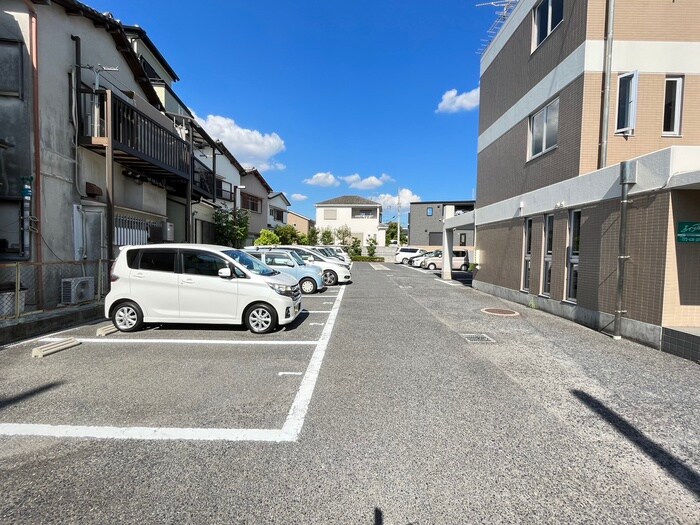 駐車場 パルコ－ト守行