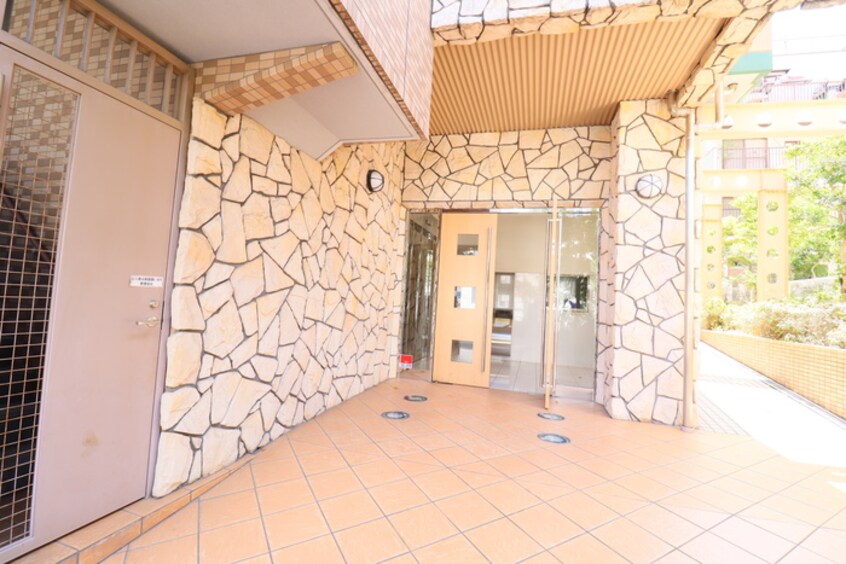 エントランス部分 バリューコート弐番館