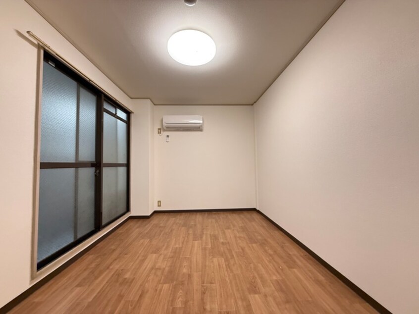 居室 ロイヤル平野東