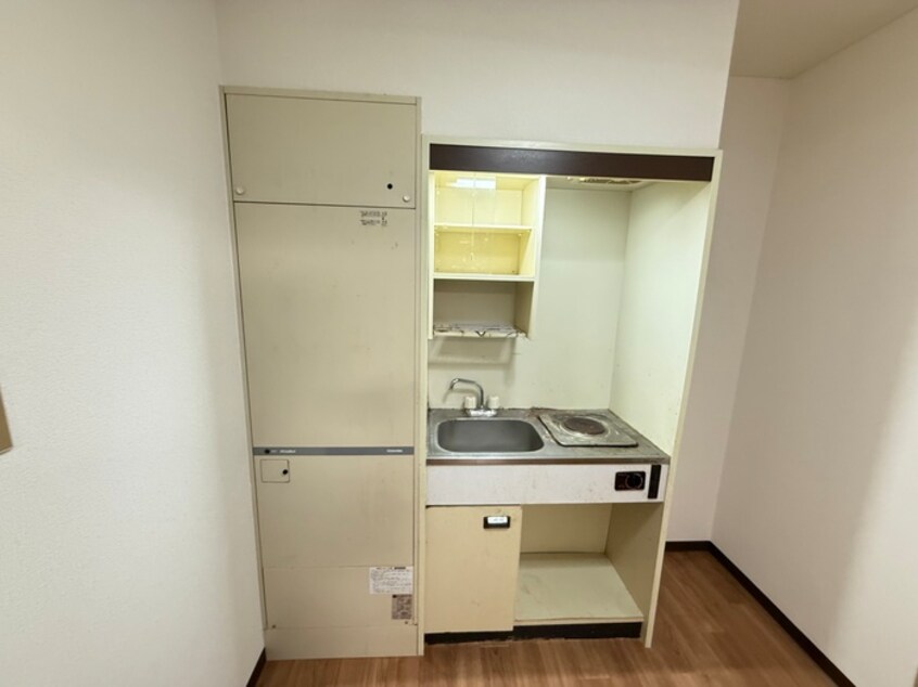 キッチン ロイヤル平野東