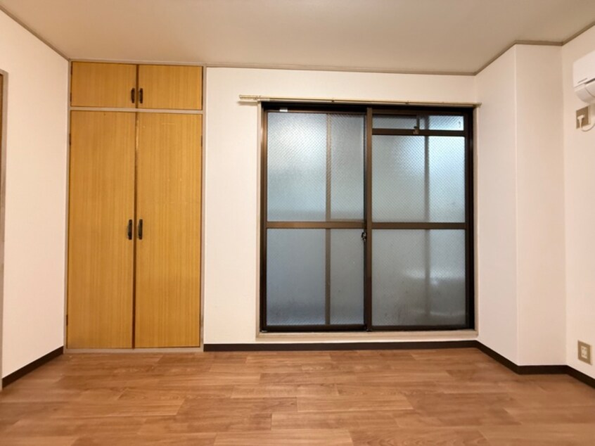 居室 ロイヤル平野東