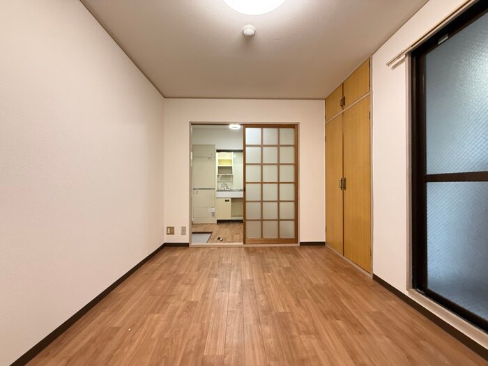 居室 ロイヤル平野東