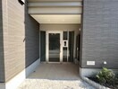 エントランス部分 パルテール八尾