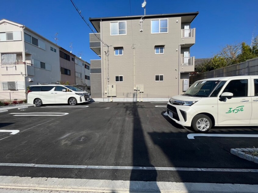 駐車場 パルテール八尾