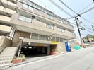 香里ロイヤルプラザの外観