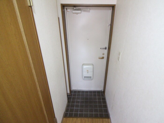 玄関 クリスタルプラザ