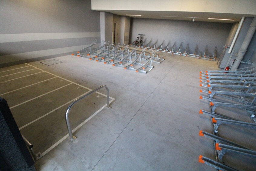 駐輪場 プレサンス兵庫ヴィアーレ(305)