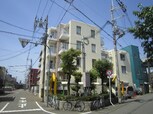 ピオネ一番館