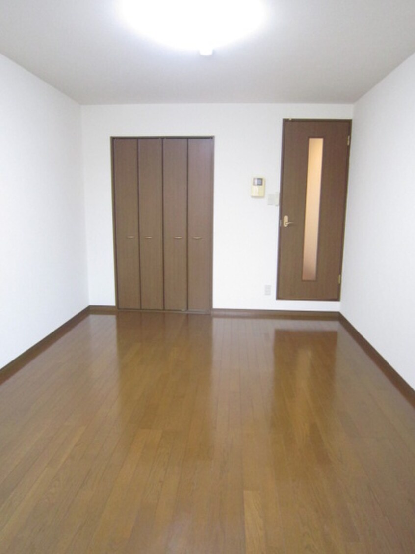 居室 ルミエ－ル巽