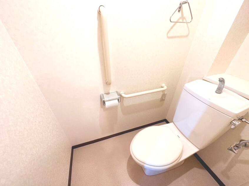 トイレ アエロポ－ル伊丹