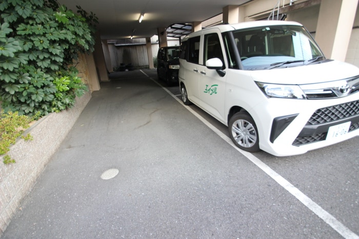 駐車場 ヴィ　シャルム