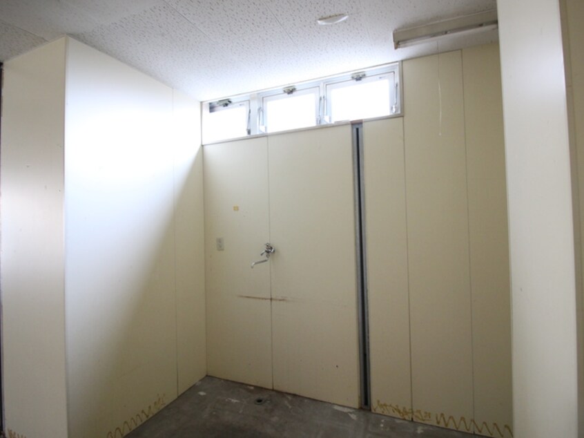 内観写真 ドマ－ニ・オガワ