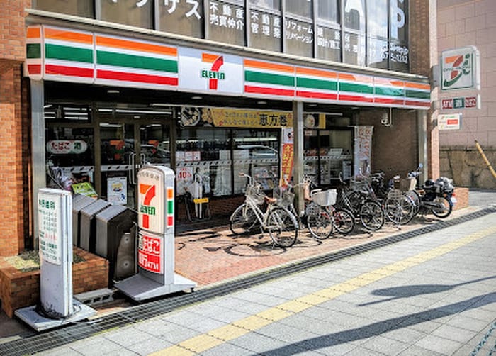 セブン-イレブン 高槻城北町１丁目店(コンビニ)まで150m シェルズ高槻