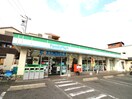 ファミリーマート(コンビニ)まで513m アドニスコート堺