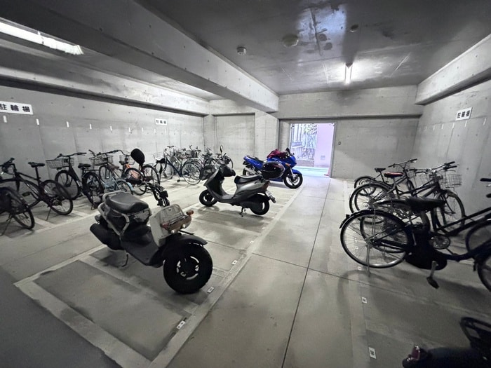 駐輪場 アリスタ四条西洞院(801)